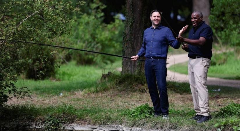 Engedély nélkül horgászott a brit külügyminiszter JD Vance-szel – azonban nem fogott semmit