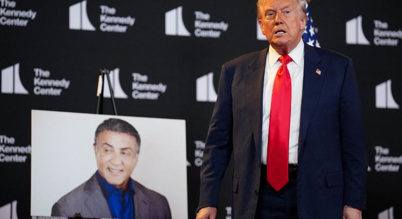 Trump kinevezte magát a Kennedy Központ elnökének, saját maga válogatta ki a díjazottakat, de ő lesz a díjátadó házigazdája is