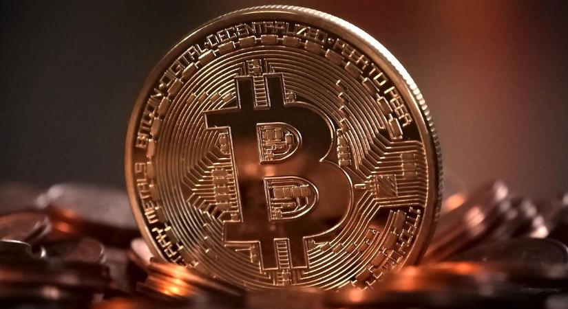 Nem csak a közelgő béketárgyalás a történelmi: minden rekordot megdöntött a bitcoin