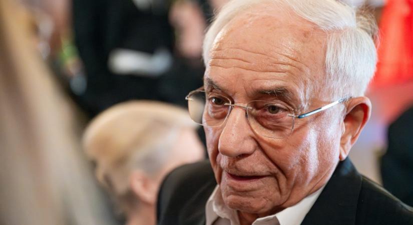 A 92 éves Vitray Tamásnak nemrég azt mondta az orvosa, hogy a biológiai életkora legfeljebb 60-65 év