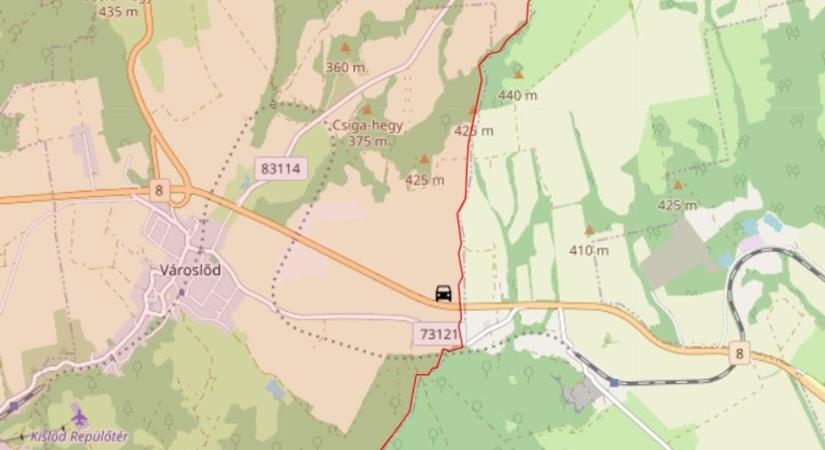 Furgonnal karambolozott egy személyautó a 8-as úton – teljes az útzár