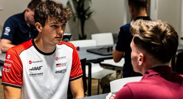 Formula–exkluzív: Bearman a Haas-Ferrari különbségekről, Oconról és Komatsuról