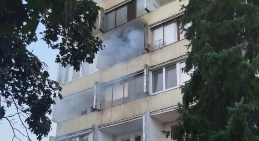 Leégett egy lakás Pozsonyban, az egész panelt evakuálták
