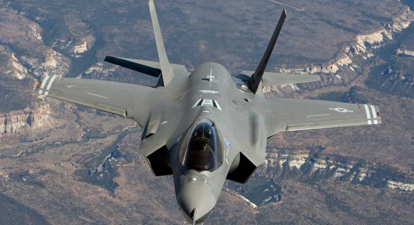 A NATO-légtérbe repültek be orosz vadászgépek, F-35-ösök indultak feléjük