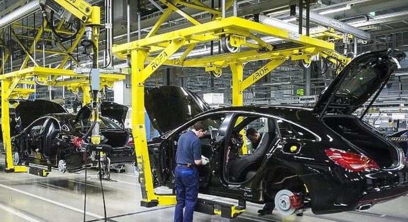 Bezuhantak az exportrendelések, és ezzel a magyar ipar is