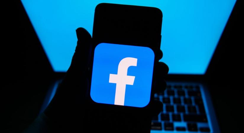 Különös üzenetet dobott fel sokaknak a Facebook