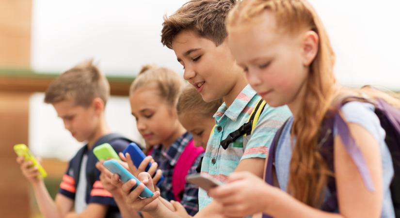 Hollik István törvényjavaslatot nyújtott be a gyermekek digitális védelme érdekében