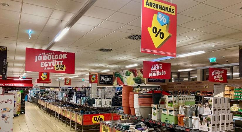 Bejelentést tett az egyik legnagyobb magyarországi boltlánc: azonnali önkéntes árcsökkentés veszi kezdetét, mostantól él az akció - ezt akarja látni a kormány