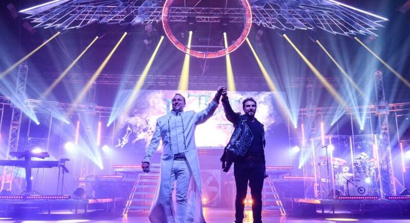 István, a király – A rockopera-keresztmetszete a gödöllői kastélyban látható Dolhai Attilával, Feke Pállal, Malek Andreával