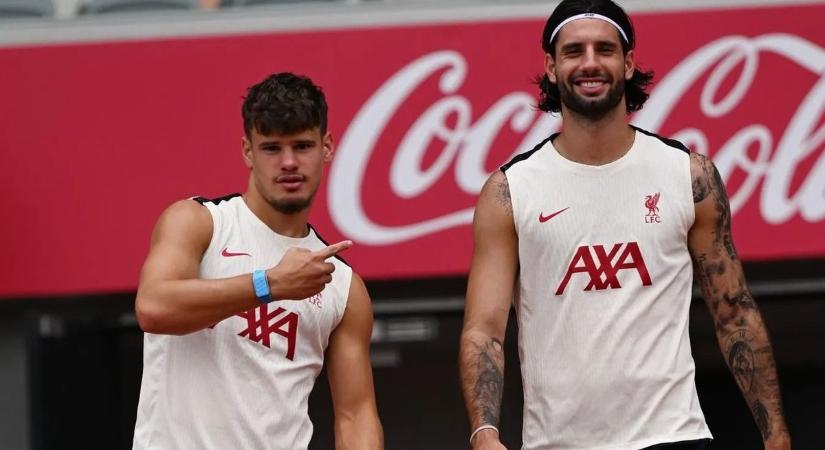 Három magyarral rajtol a Liverpool