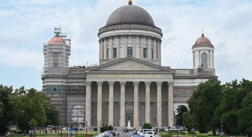 Pénteken ünnepli a katolikus egyház a legfontosabb Mária-ünnepet
