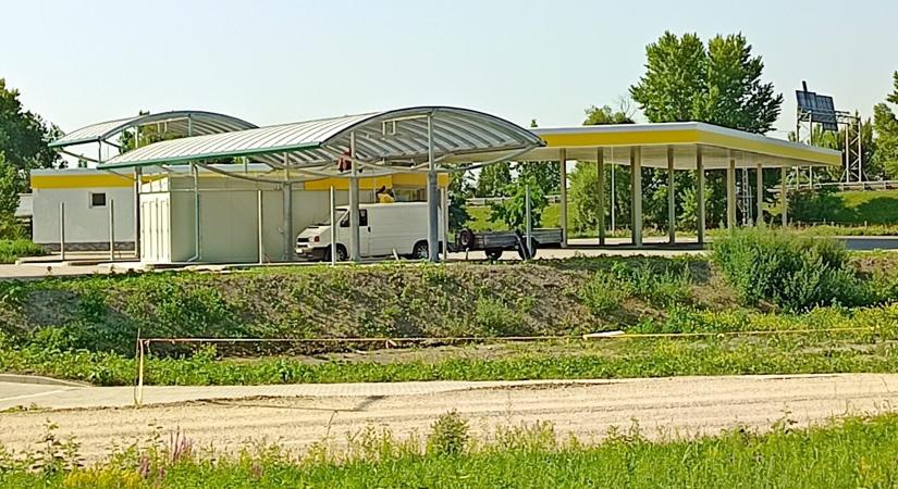 Olcsó benzinkutat kaptak a régióban autózók