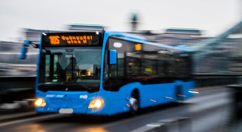 Ilyen a mesében sincs: még egy busz kigyulladt Budapesten, most is a XII. kerületben