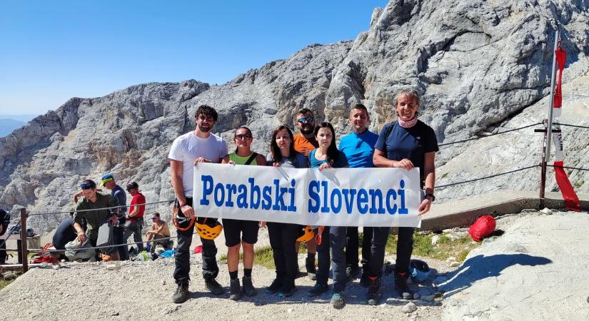 Megcsinálták! Triglav-csúcshódítás: 14 kilométer, 1500 méter! – csodás fotókkal