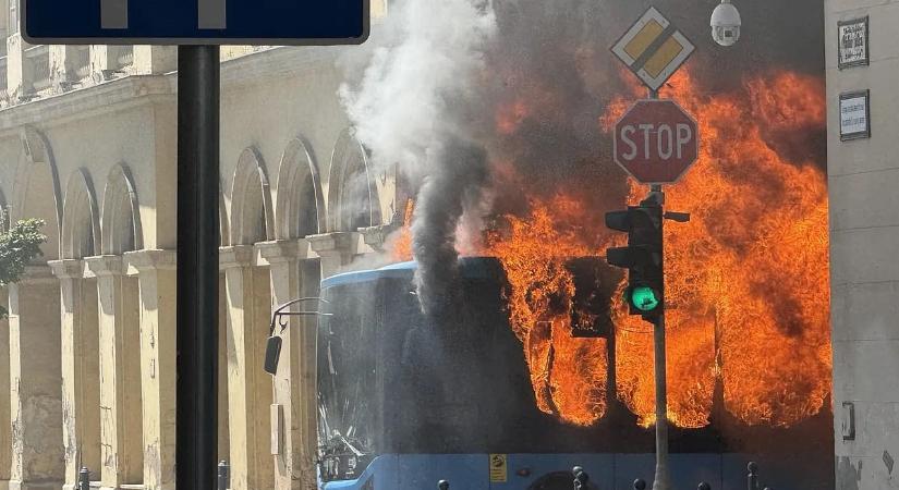 Ilyen nincs: egy harmadik busz is kigyulladt Budapesten