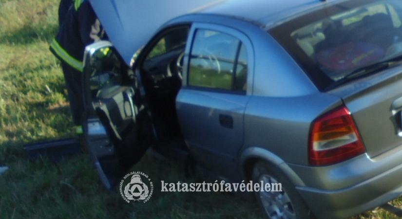 Szabadtéri tüzek és balesetek és darazsak adtak munkát a tűzoltóknak