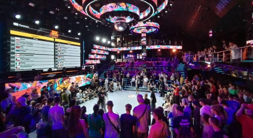 Kilencéves, háromszoros hiphop-világbajnok, most pedig a breaktánc trónjára tör a kecskeméti csodagyerek