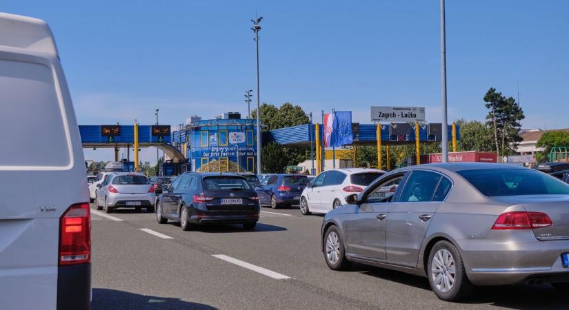 Ez a rémisztő hír most nem hiányzott a tengerhez utazó magyaroknak: az év dugóját jósolják a horvát autópályán!