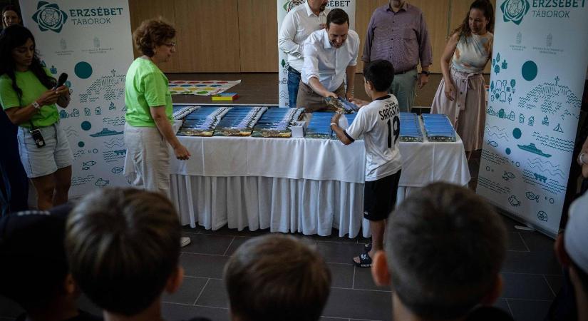 Hegyi-karabahi örmény gyerekek nyaralnak Magyarországon
