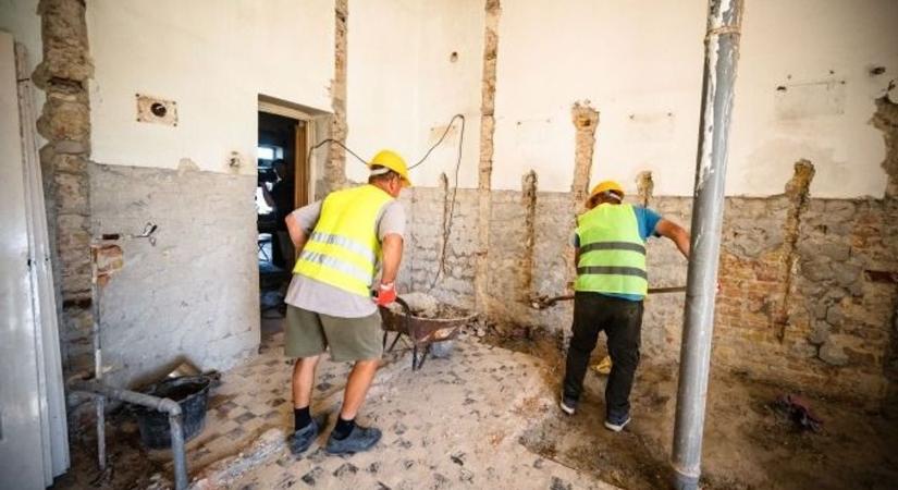 Gigaprojektbe kezdett a MÁV: A nagy állomásfelújítás folyamán több mint 30 állomást újítanak fel, Hajdú-Bihar sem marad ki