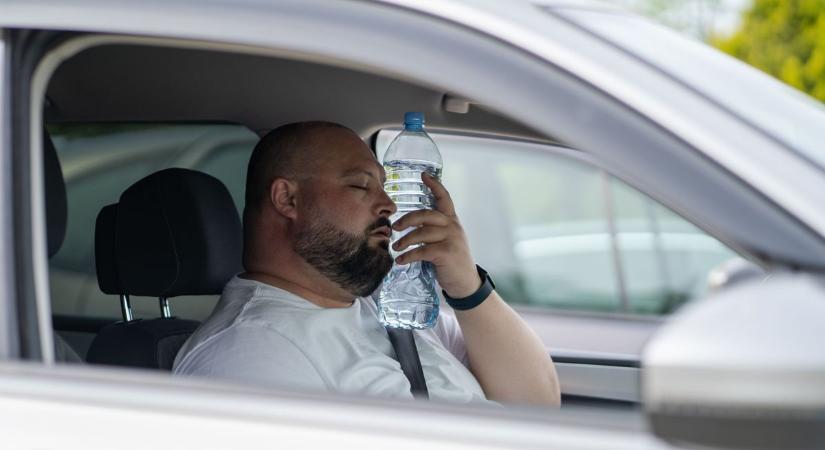 Kánikula a volán mögött: így kerüld el a balesetet a forró napokon