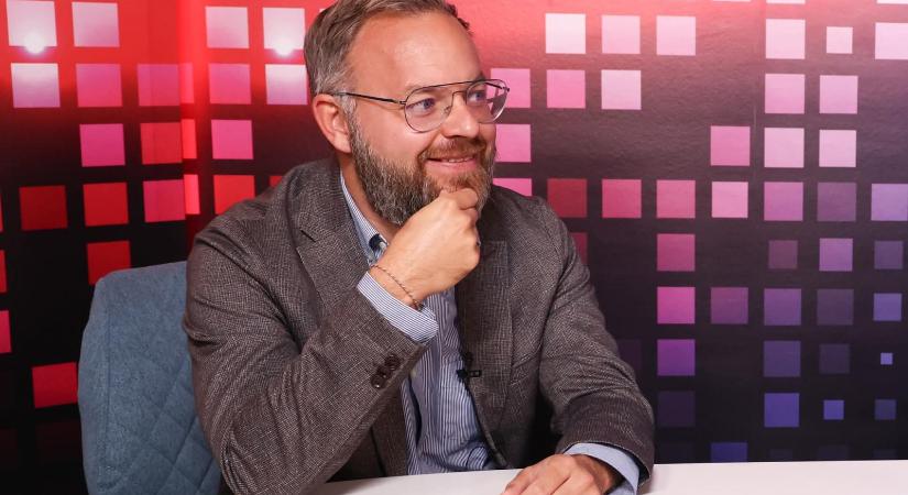 Orbán Balázs szerint az orosz hírszerzés nem avatkozik be a magyarországi választásokba a Magyar Péter elleni kampányával