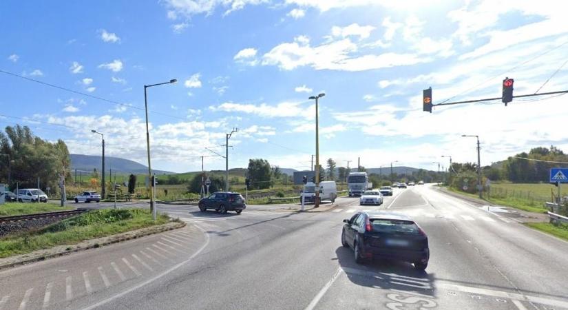 Ez a legveszélyesebb kereszteződés a 10-es úton