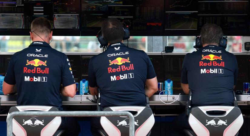 F1: A Red Bull végleg szakított a főnökkel