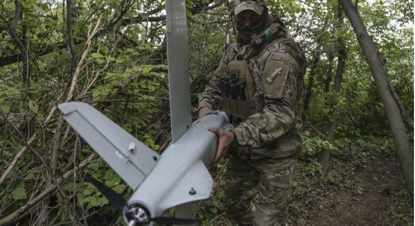 Litvániában már a gyerekeket is drónkezelésre tanítják a háború réme miatt