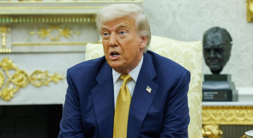 Trump otromba kéréssel állt elő a Putyinnal való találkozója előtt, az orosz elnök alig tudhatja abbahagyni a nevetést