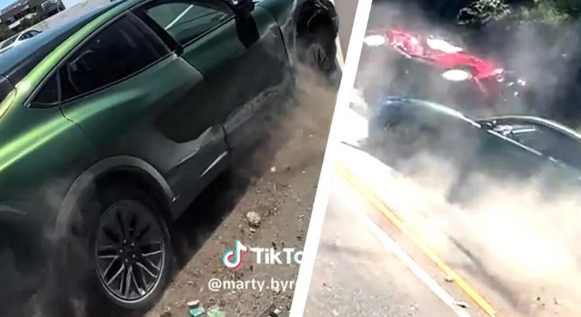 A sofőr imádkozott a volánnál akkora volt a baj