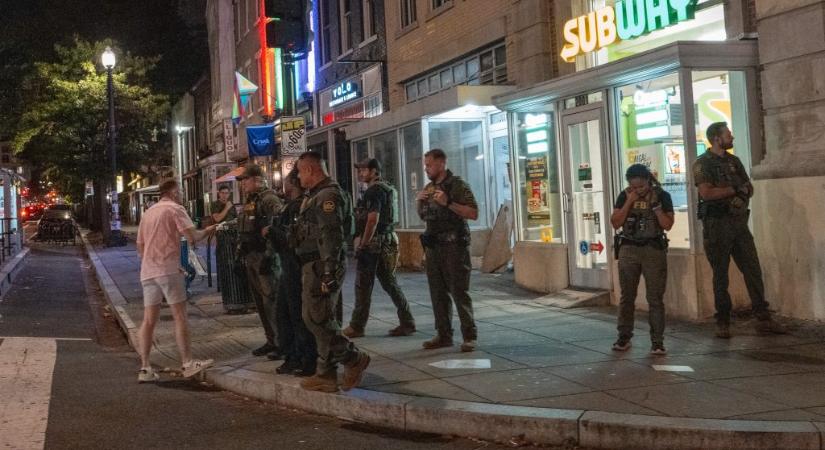 Lefasisztázta, aztán egy szendvicset dobott a határőrhöz Washingtonban, 20 rendőr ment érte