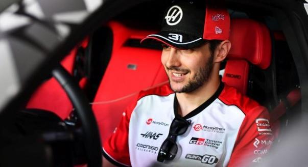 Megtréfálták Ocont a WRC-vezetés előtt