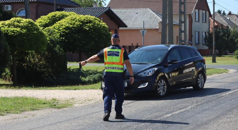 Egy hét alatt közel ezer gyorshajtót mértek be a rendőrök vármegyénk útjain
