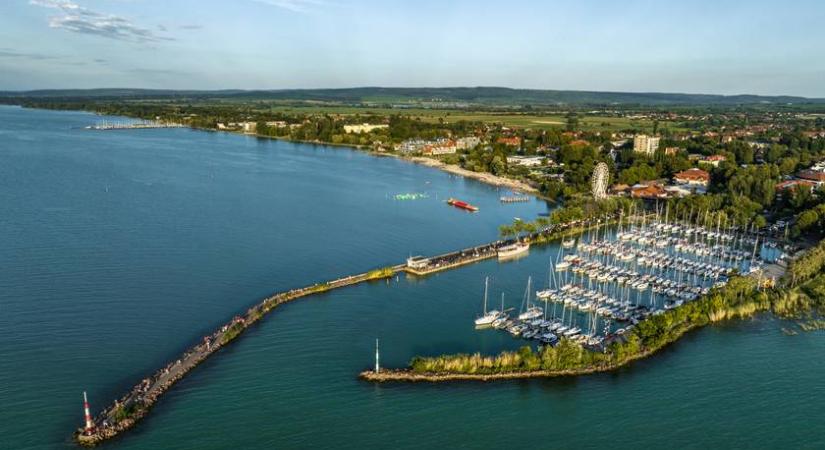 Tragikus szerelem emlékét őrzi a Balaton-parti város: igazi gyöngyszem a déli parton