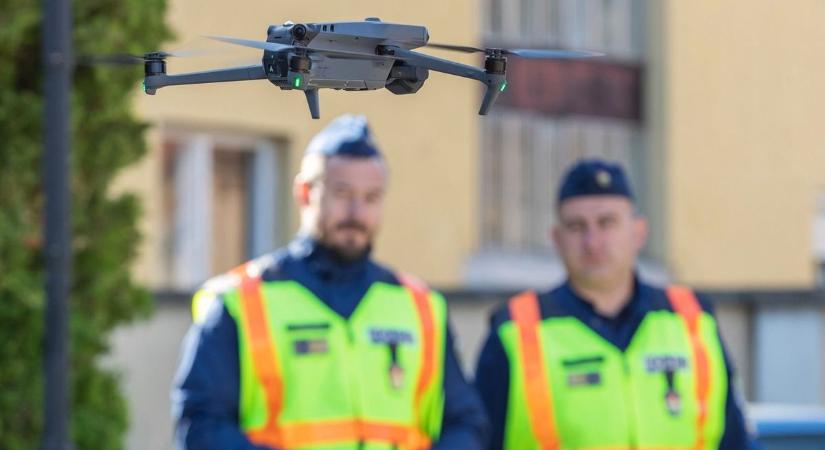 Rengeteg a gázolás – megszállták a rendőrök a balatoni zebrákat