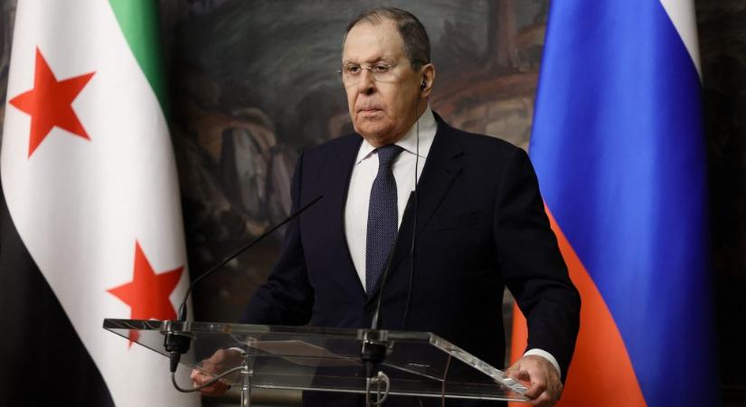 Lavrov Szovjetunió-feliratú pulóverben érkezett a Trump-Putyin csúcsra
