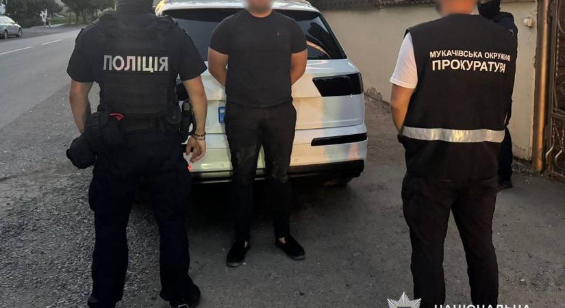 Kárpátalja: 22 éves férfi csempészte át a határon a katonaköteles férfiakat