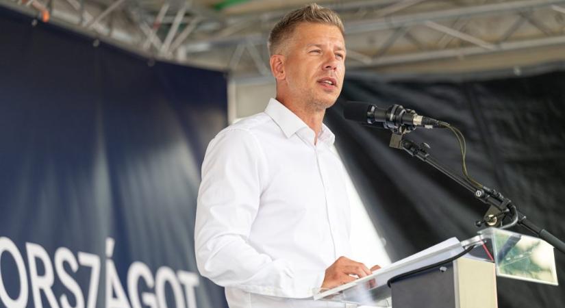 Magyar Péter: Egy 8 hónapos kislány kapta el a bakteriális fertőzést a székesfehérvári kórházban