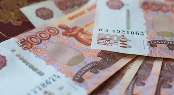 Oroszok készpénzek milliárdjait veszik ki a bankokból az internetkimaradások miatt