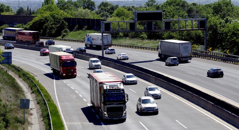 Forgalomkorlátozás várható az M0-s autóúton és a főváros egyes villamosvonalain is