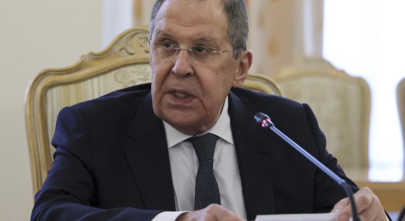 Lavrov szovjetuniós felsőben érkezhetett az alaszkai csúcstalálkozóra