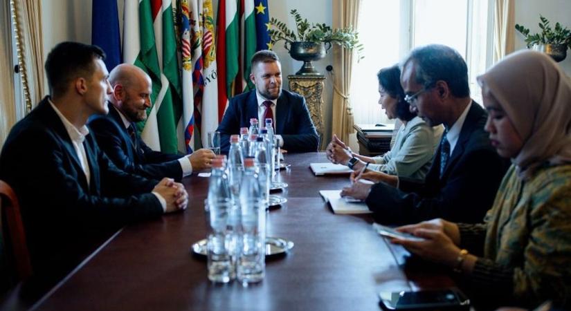 Az indonéz nagykövet tárgyalt Győrben