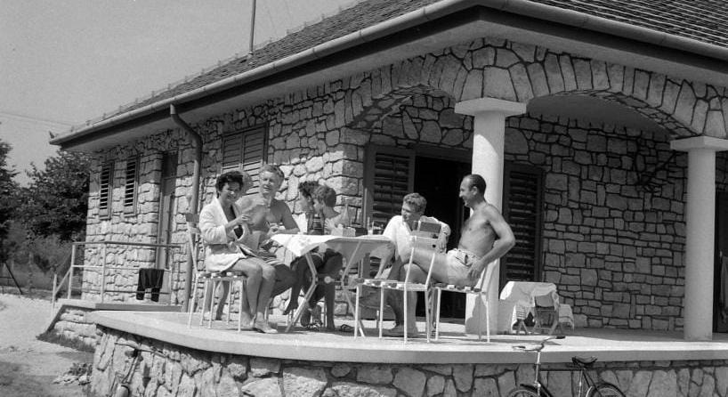 Elszálltak a nyaralók árai is, a Balatonnál és a Tisza-tónál volt a legnagyobb a drágulás