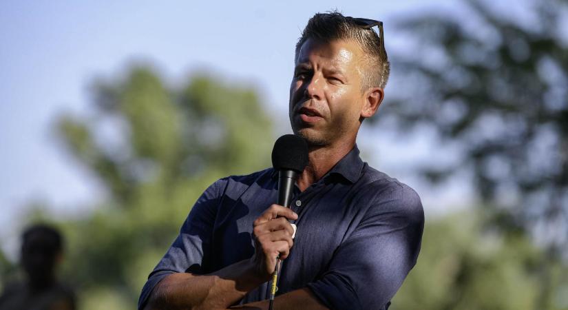 Magyar Péter: Egy nyolchónapos kislány a szülészeten kapta el azt a bakteriális fertőzést, amelyik miatt vízkorlátozás van a székesfehérvári kórházban