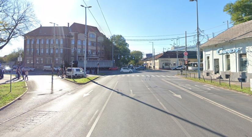 Éjjeli aszfaltozás a debreceni belvárosban
