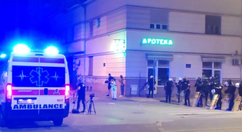 Tiltakoznak az egészségügyi dolgozók a mentőautók politikai célra történő felhasználása ellen