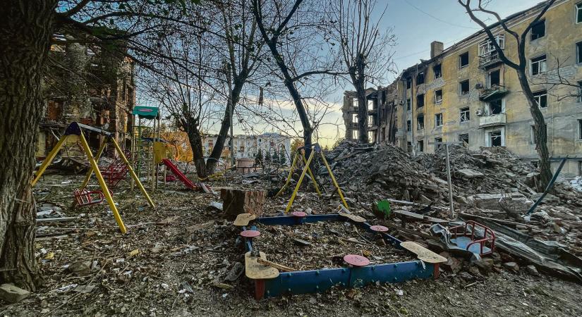 Még ültetnek rózsát Kramatorszkban – Mit várnak az ukránok Alaszkától?