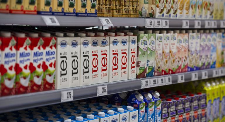 Veszélyben a magyar tej, egekbe emelkedtek az árak