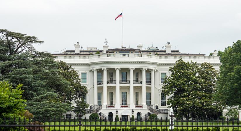 Stagflációt várnak az amerikaiak